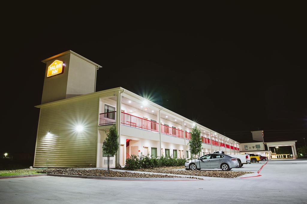 Palace Inn 290 & Jones Rd Jersey Village Exterior photo